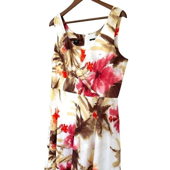 Talbots fit  & flare dress, sleeveless, scoop neck, stretch cotton, floral - Picture 6 of 16